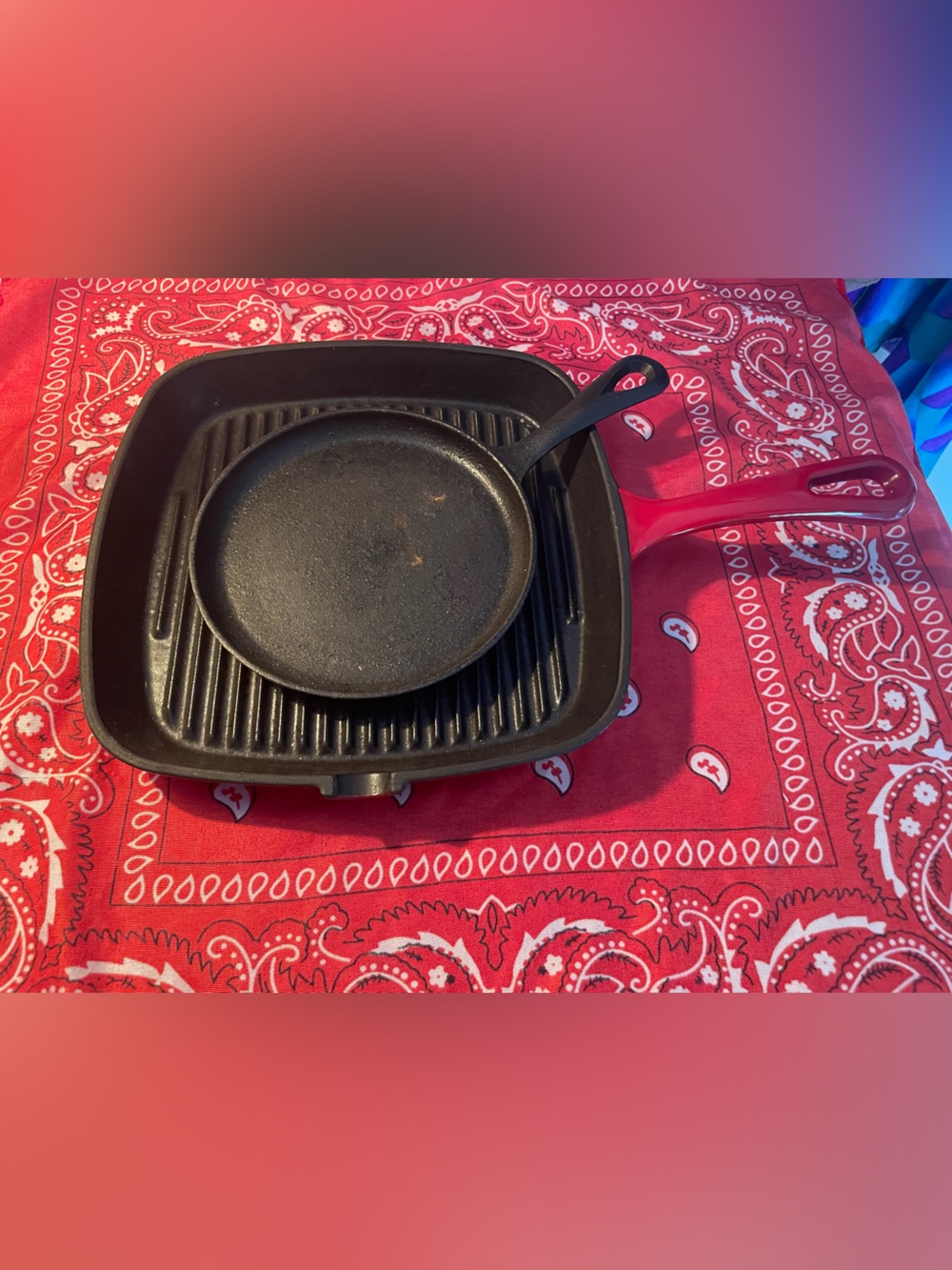 Mini Cast Iron Pan Lot of Two